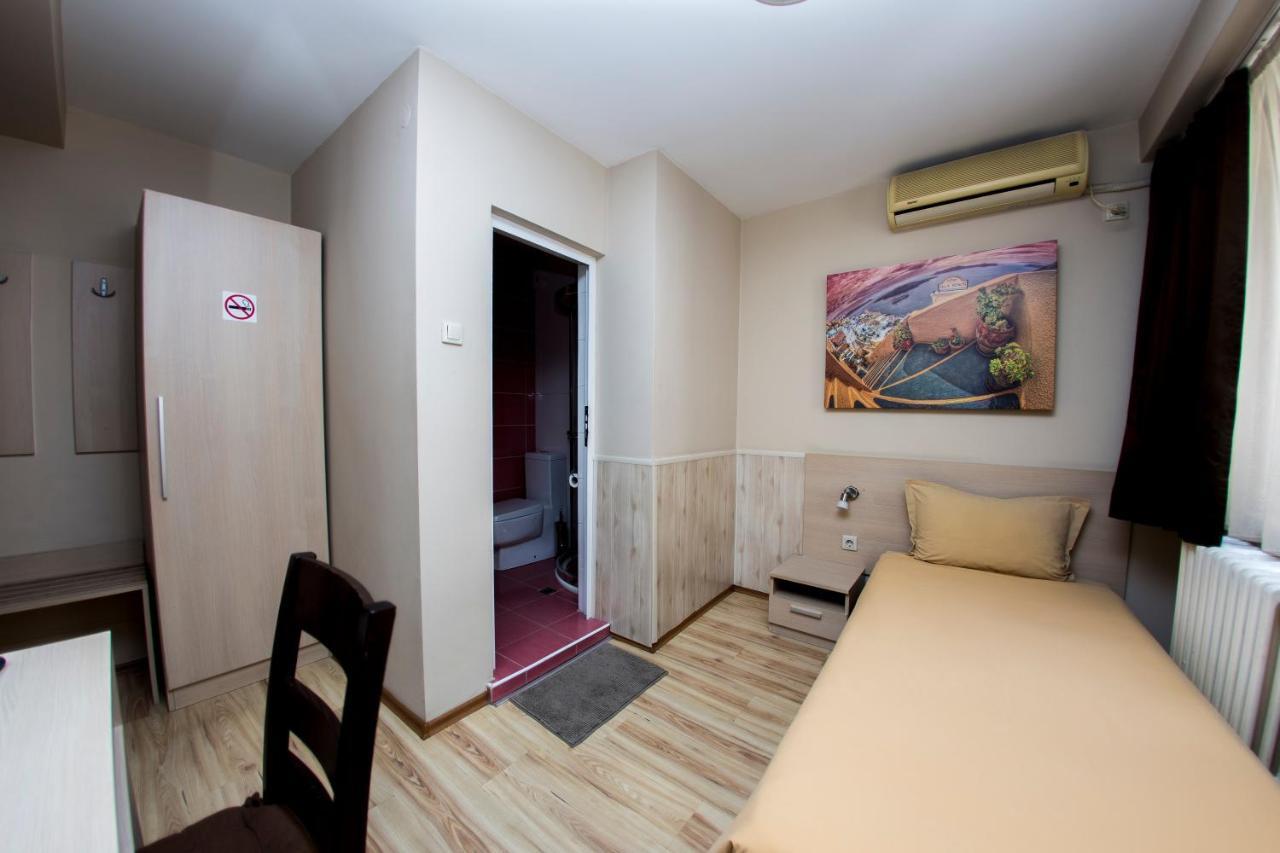 Family Hotel Madrid Sofia Zewnętrze zdjęcie