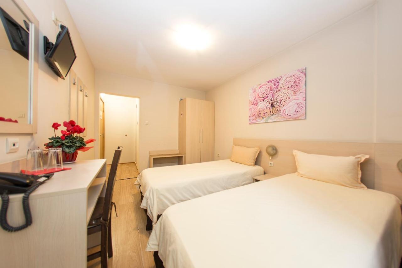 Family Hotel Madrid Sofia Zewnętrze zdjęcie