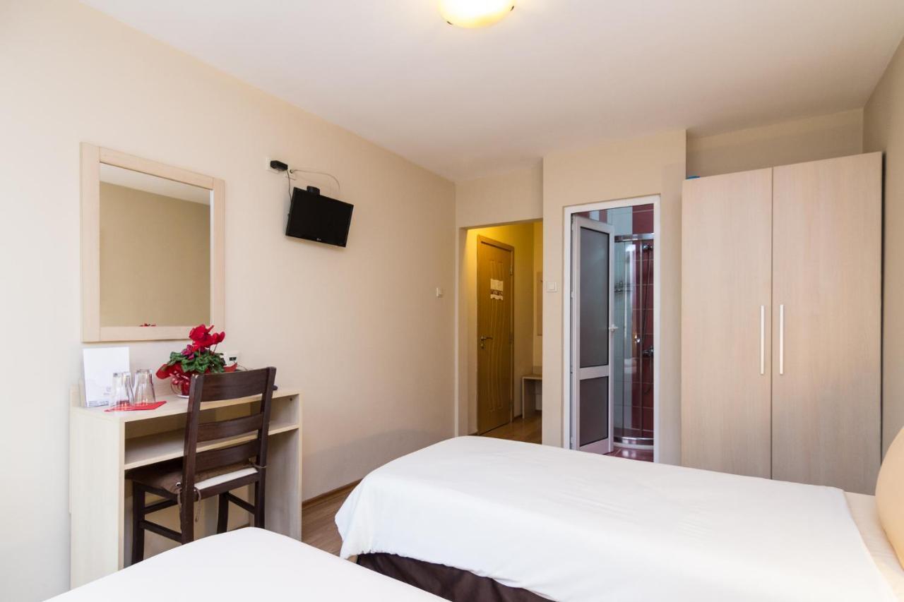Family Hotel Madrid Sofia Zewnętrze zdjęcie
