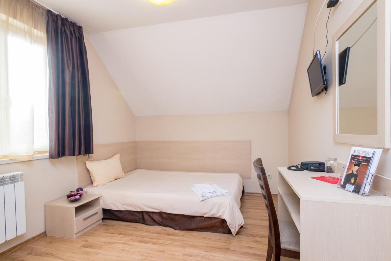 Family Hotel Madrid Sofia Zewnętrze zdjęcie