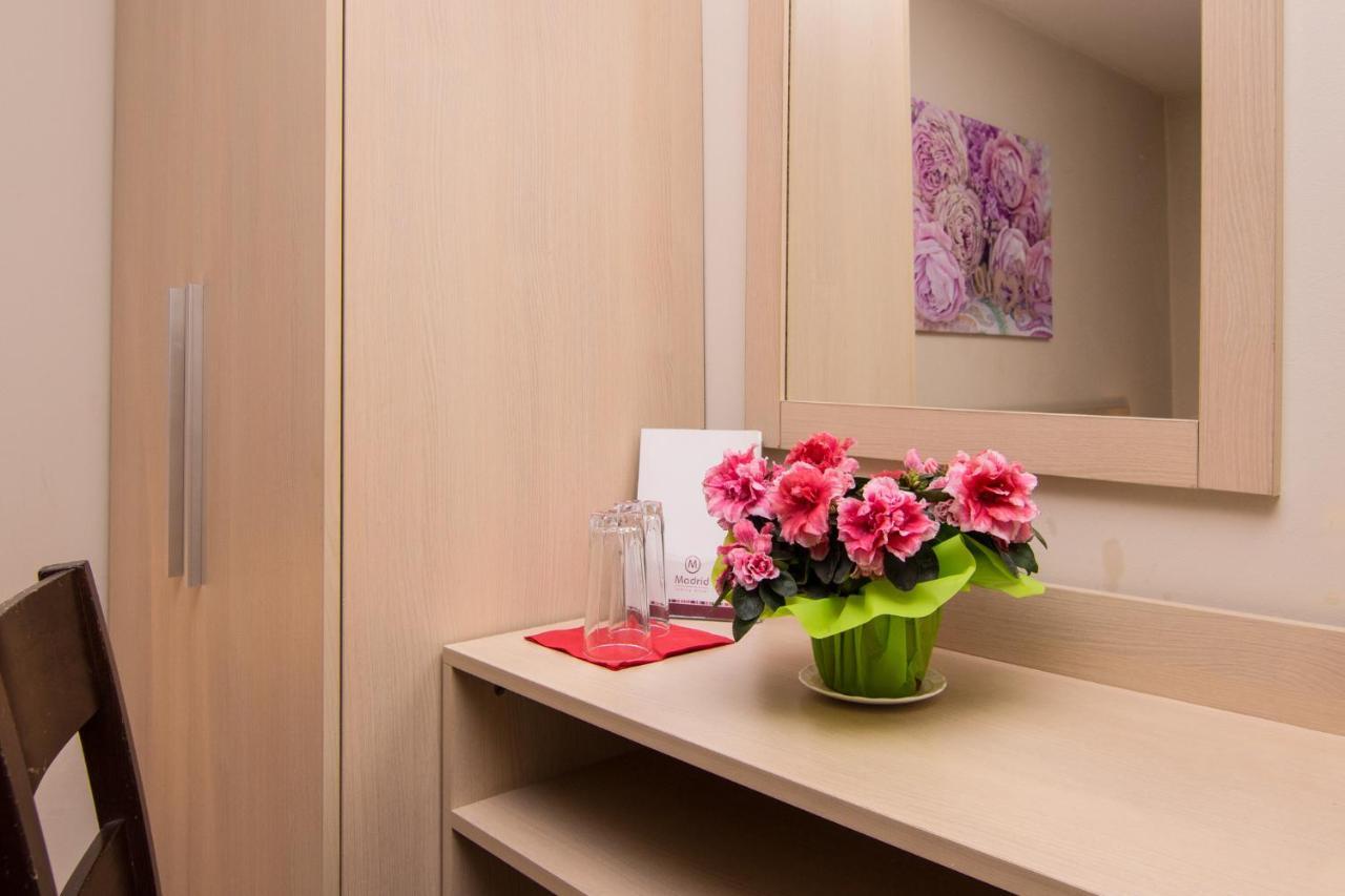 Family Hotel Madrid Sofia Zewnętrze zdjęcie